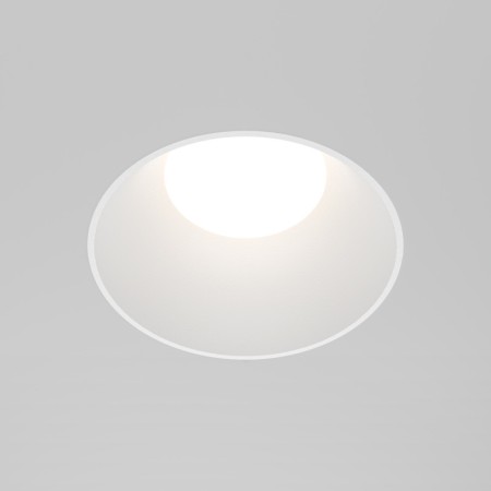 Влагозащищенный светильник Maytoni Technical DL126-GU10-TRS-W