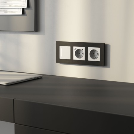 Рамка AluMax черный алюминий W0033508