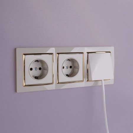 Розетка Встраиваемые механизмы слоновая кость W1171103