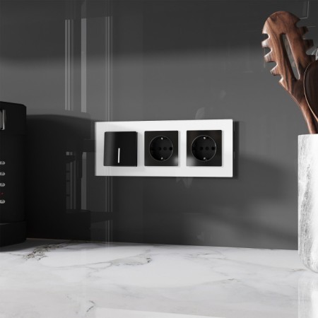 Розетка Встраиваемые механизмы черные акриловые W1171148