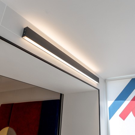 Бра Elektrostandard 128см 50W 3000K черная шагрень (101-100-40-128)